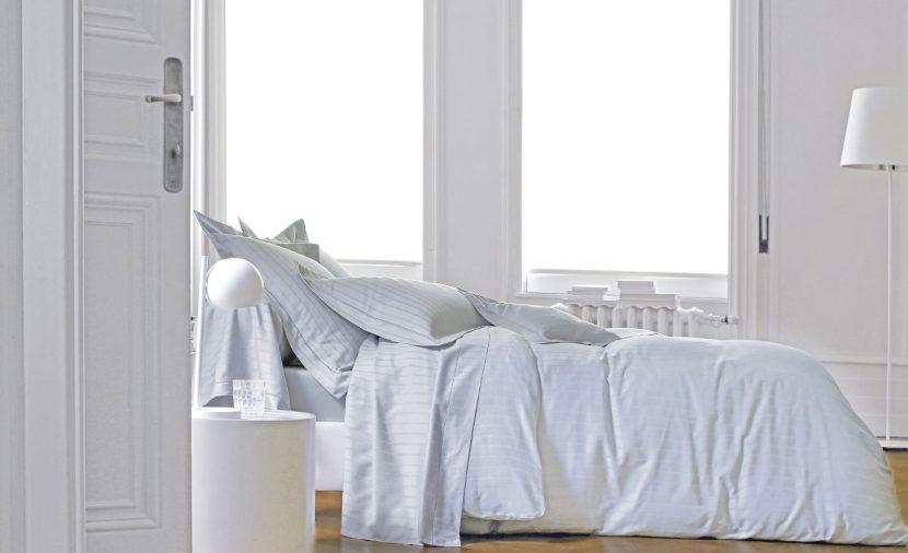 Photo chambre blanche linge de lit divine blanc